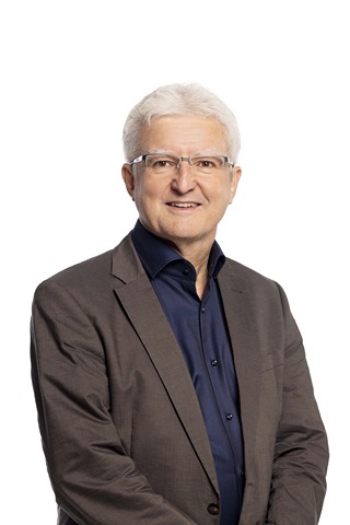 András  Özvegyi